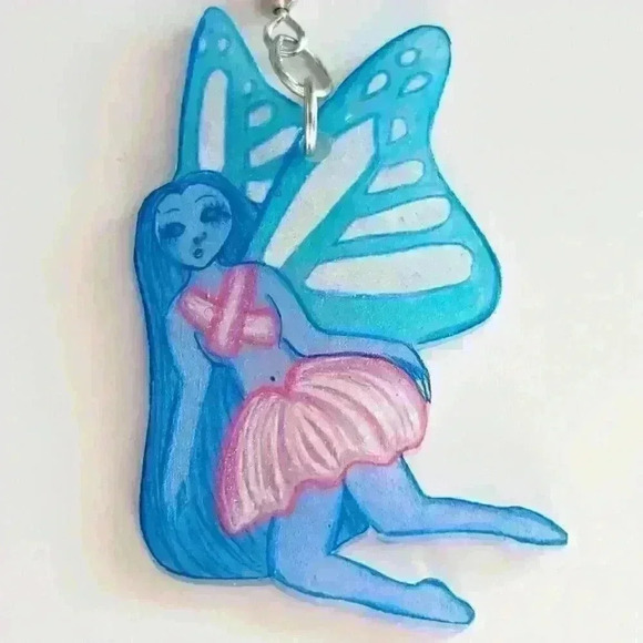 Adorable pastel blue and pink magical butterfly fairy earrings - Picture 9 of 16